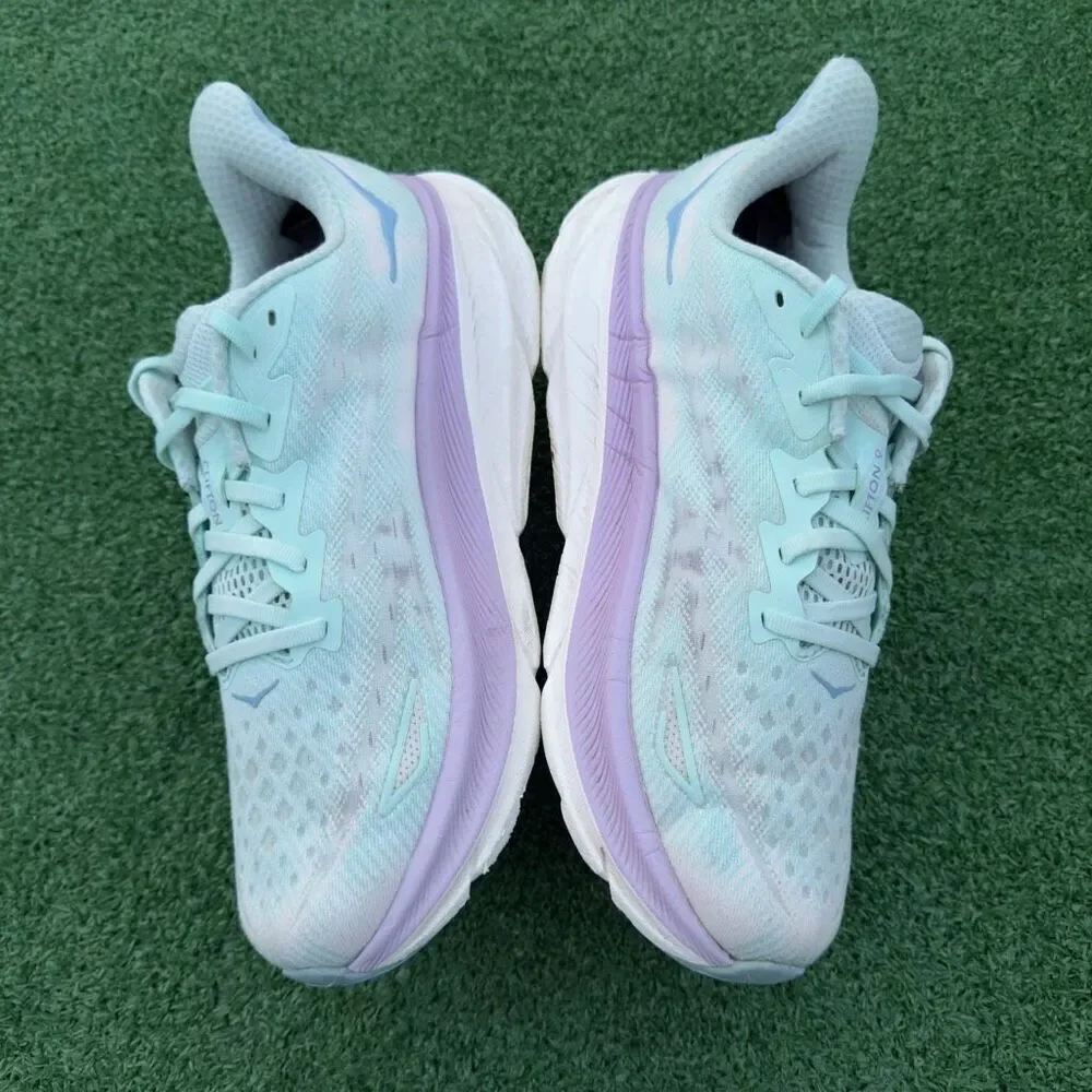 HOKA ONE ONE CLIFTON 9 - Women’s Running Shoes - SIZE 10.5B